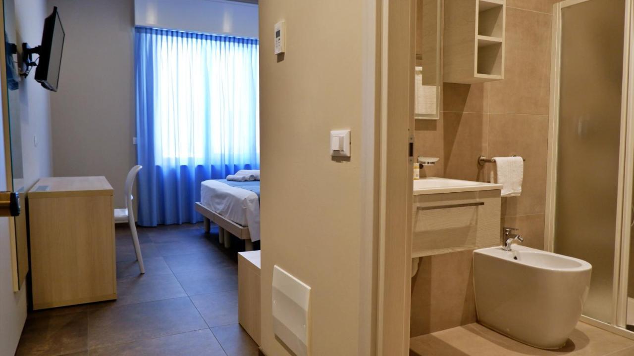 إمبيريا Pianomare Riviera Apartments And Rooms المظهر الخارجي الصورة