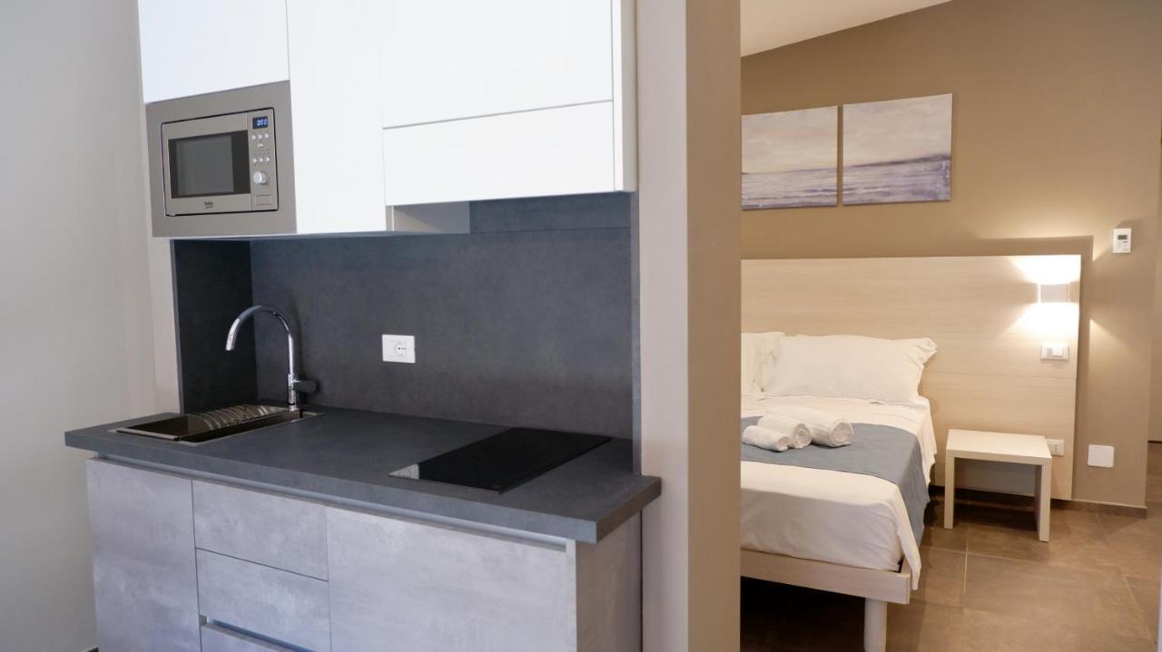 إمبيريا Pianomare Riviera Apartments And Rooms المظهر الخارجي الصورة