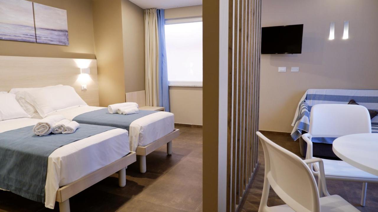 إمبيريا Pianomare Riviera Apartments And Rooms المظهر الخارجي الصورة