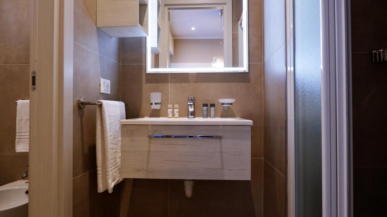 إمبيريا Pianomare Riviera Apartments And Rooms المظهر الخارجي الصورة