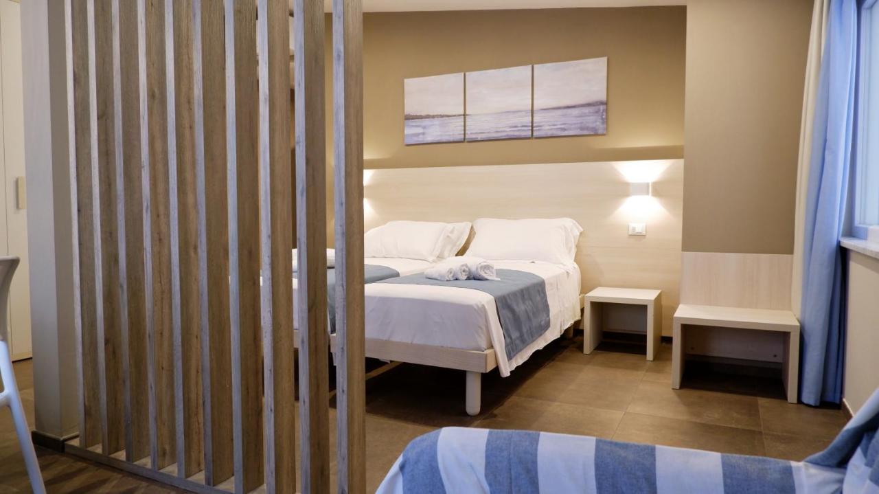 إمبيريا Pianomare Riviera Apartments And Rooms المظهر الخارجي الصورة