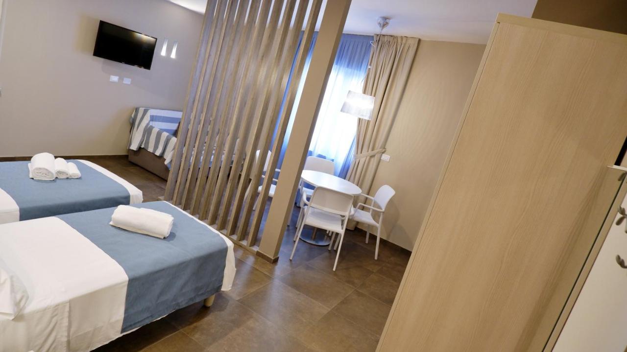 إمبيريا Pianomare Riviera Apartments And Rooms المظهر الخارجي الصورة